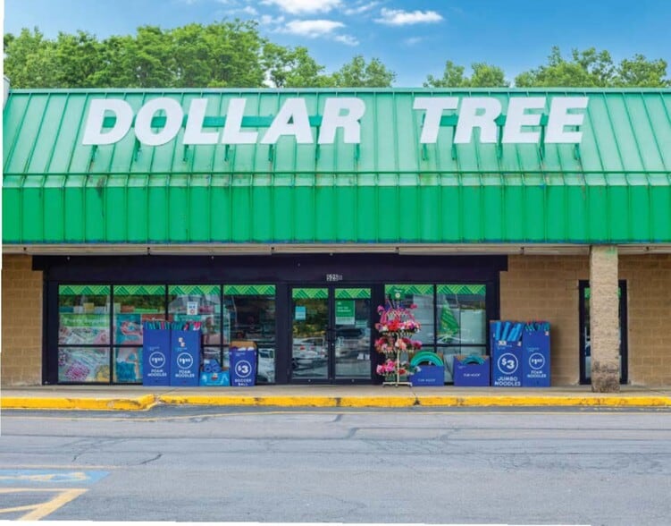 More Photos Of 525 W Marion Rd, Mount Gilead Storefront For Sale