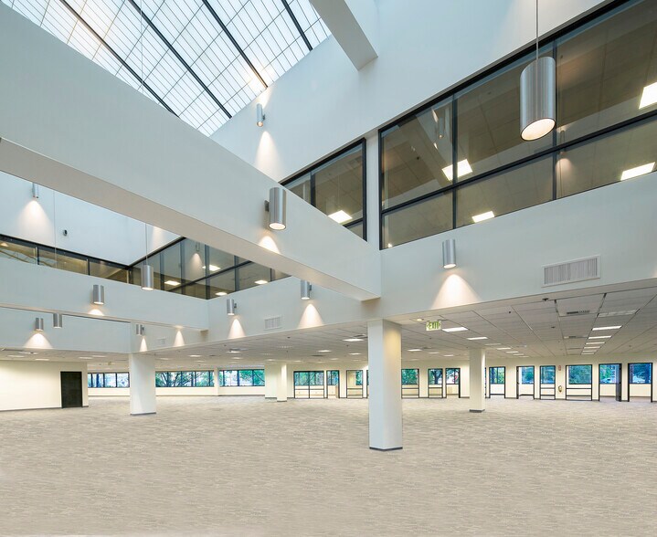 More Photos Of 3000 W Alameda Ave, Burbank Movie Radio TVStudio For Lease