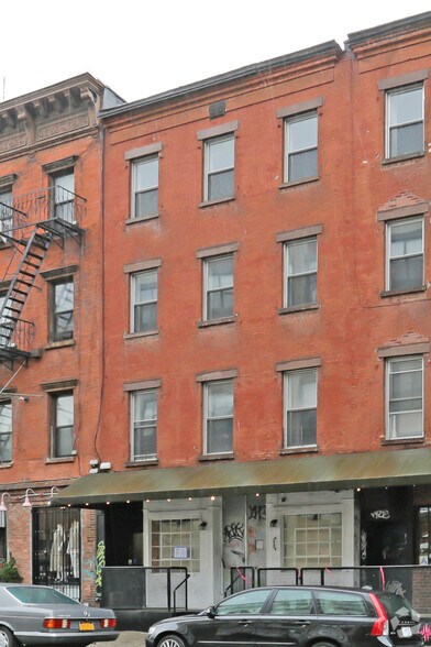 More Photos Of 66 Greenpoint Ave, Brooklyn Loft Creative Space For Sale