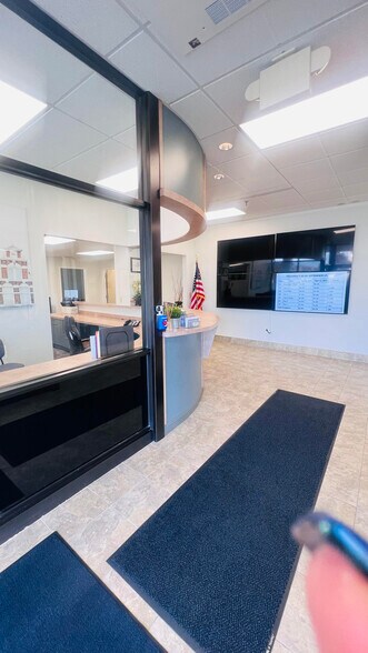 More Photos Of 35350 Curtis Blvd, Eastlake Medical For Lease