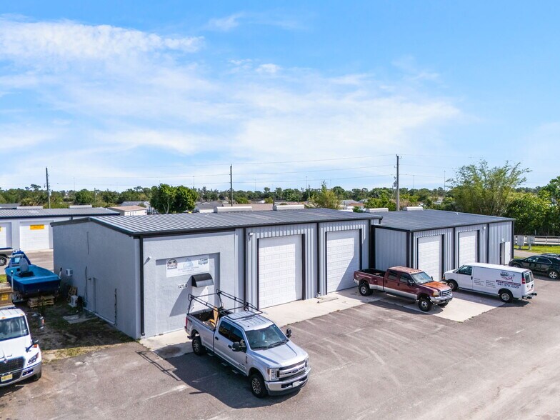 More Photos Of 6469 Florida St, Punta Gorda Warehouse For Lease