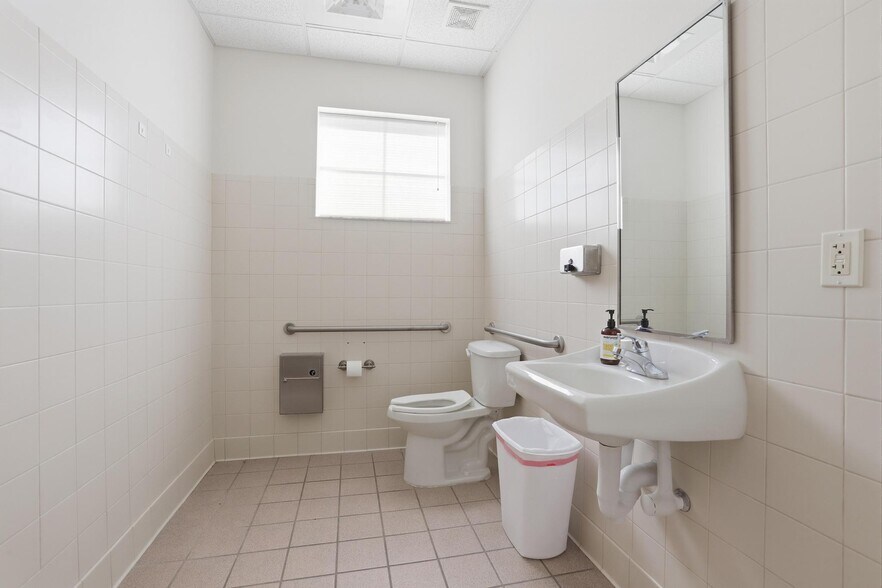 More Photos Of 344 S Woodland Blvd, Deland Office For Sale