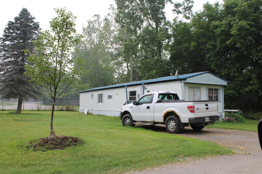 More Photos Of 47 S Genesee St, Fillmore Manufactured Housing Mobile Home Park For Sale