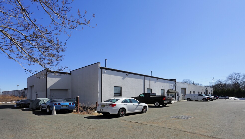 Primary Photo Of 110 South Ave, Garwood Distribution For Lease