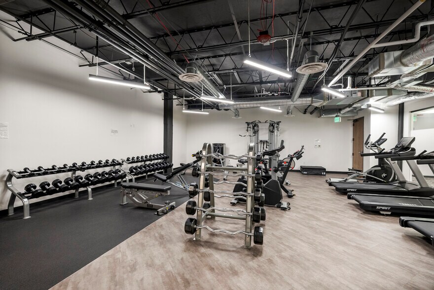 More Photos Of 400 W 48th Ave, Denver Office For Lease