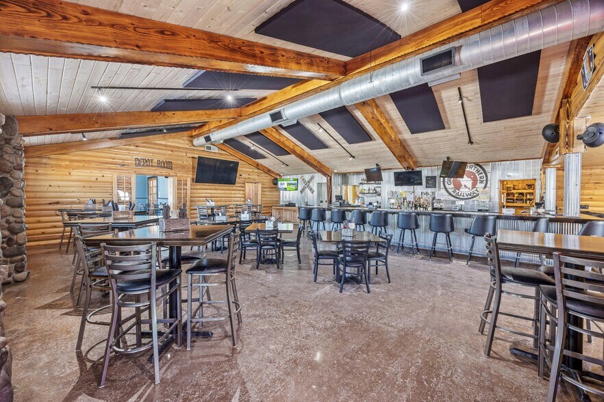 More Photos Of 511 Fergus Ave, Erhard Restaurant For Sale