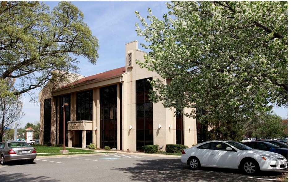 More Photos Of 2911 Hunter Mill Rd, Oakton Office For Lease