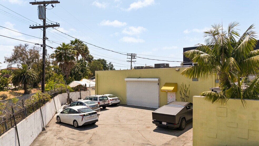 More Photos Of 5200 Venice Blvd, Los Angeles Loft Creative Space For Sale