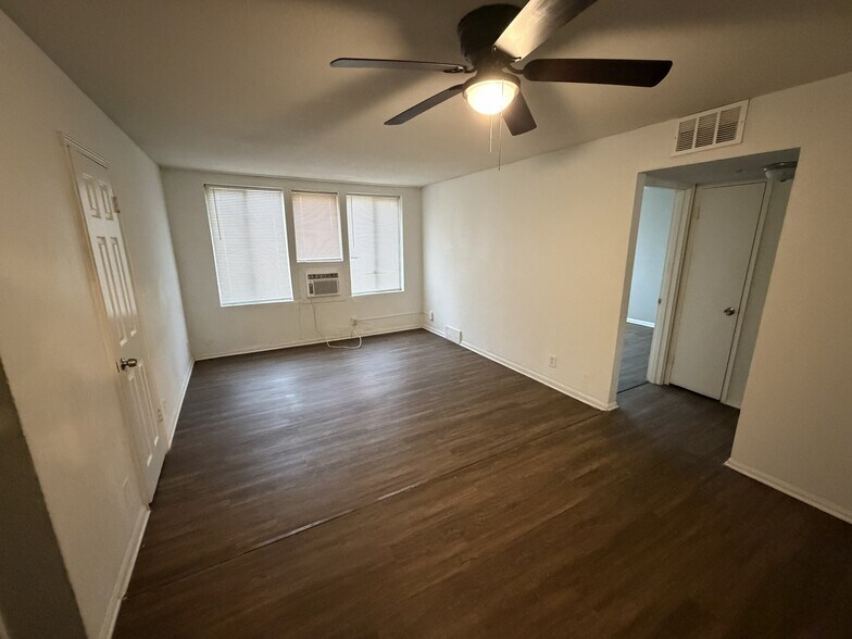 More Photos Of 1621 Washington Blvd, Kansas City Apartments For Sale
