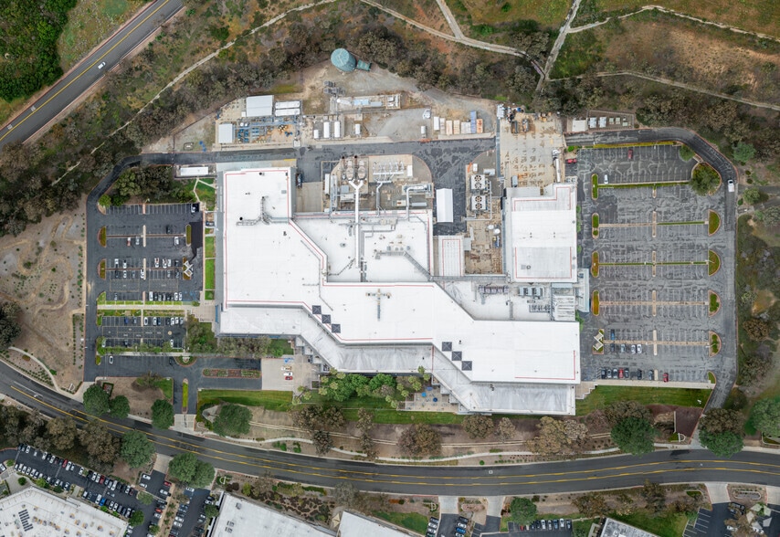 More Photos Of 41915 Business Park Dr, Temecula Light Manufacturing For Sale