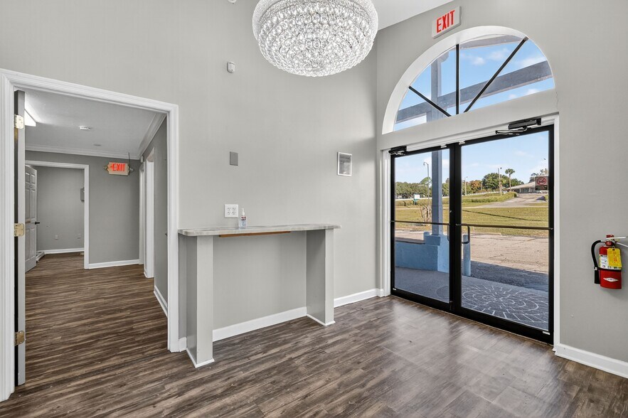 More Photos Of 8404 Us Highway 441, Leesburg Freestanding For Lease