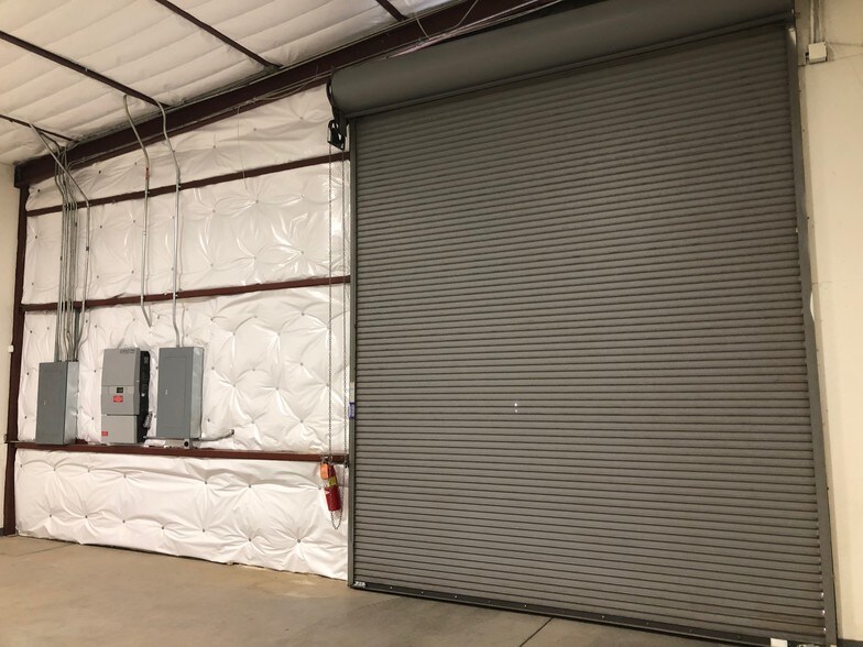 More Photos Of 811 S Santa Rita Ave, Tucson Warehouse For Lease
