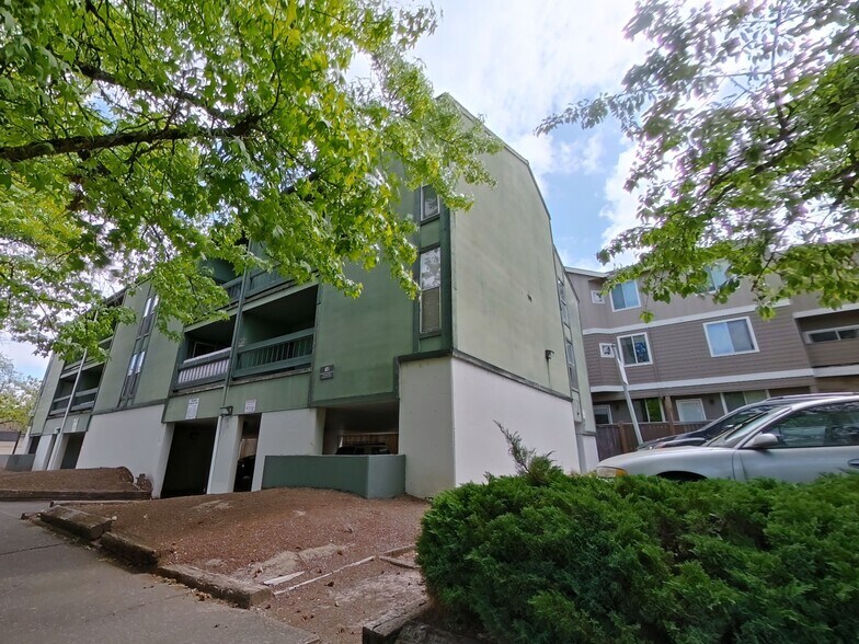 More Photos Of 1711 Patterson St, Eugene Apartments For Sale