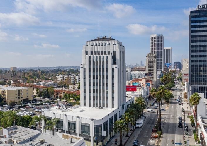 More Photos Of 5400-5420 Wilshire Blvd, Los Angeles Loft Creative Space For Lease