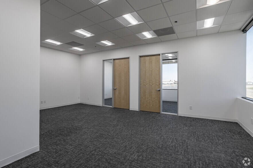 More Photos Of 12530 Hesperia Rd, Victorville Unknown For Lease