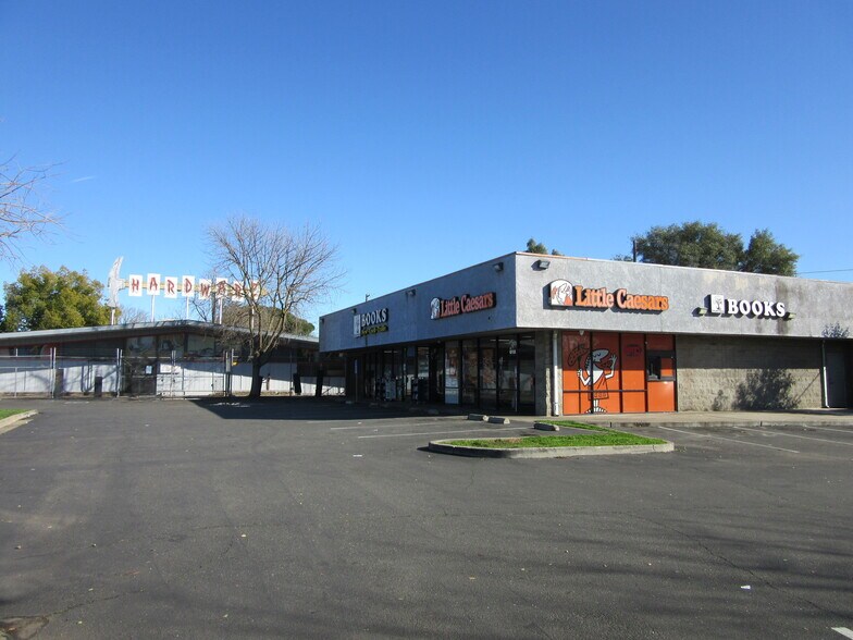 More Photos Of 5303 Freeport Blvd, Sacramento Storefront For Sale