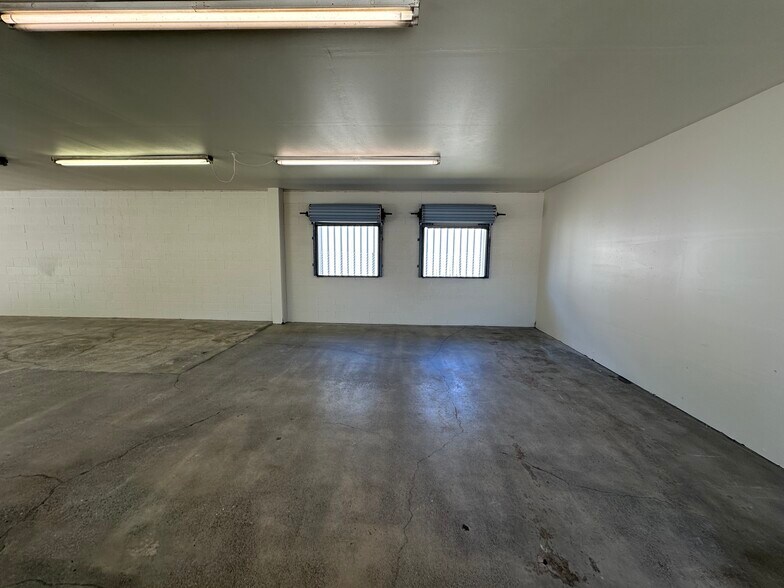 More Photos Of 80 Barham Ave, Santa Rosa Warehouse For Sale