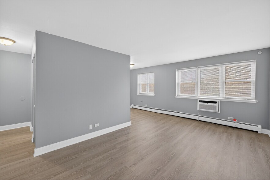 More Photos Of 7733 S South Shore Dr, Chicago Apartments For Sale