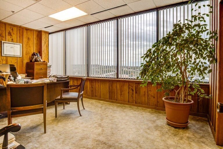 More Photos Of 222 S Sidney Baker St, Kerrville Office For Lease