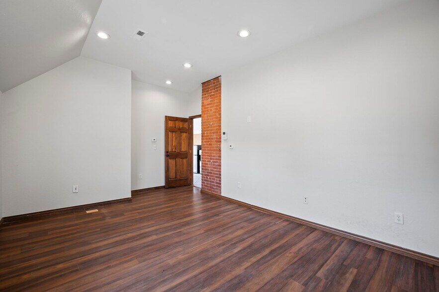 More Photos Of 802 S Nevada Ave, Colorado Springs Office Residential For Sale
