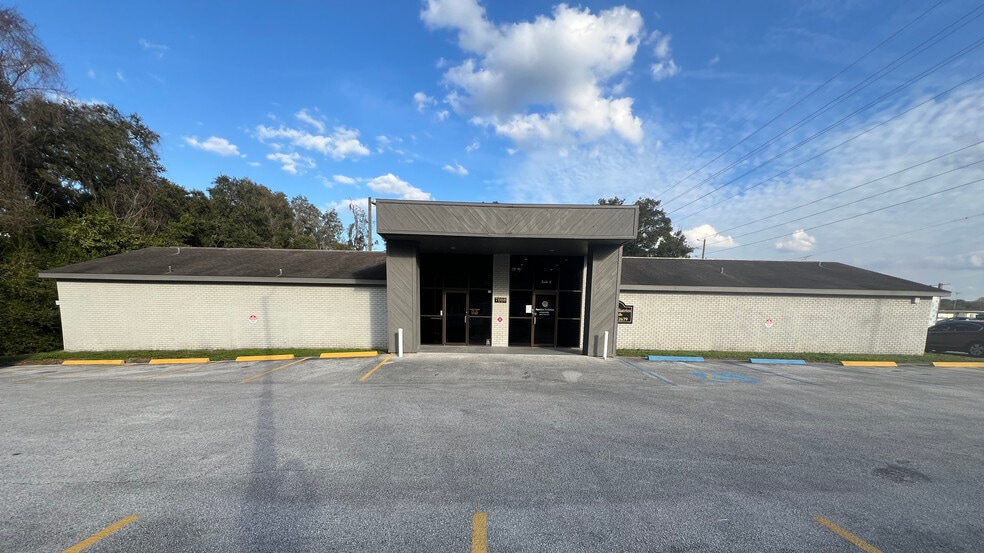 Primary Photo Of 7008 Jason Dr, Zephyrhills Medical For Sale