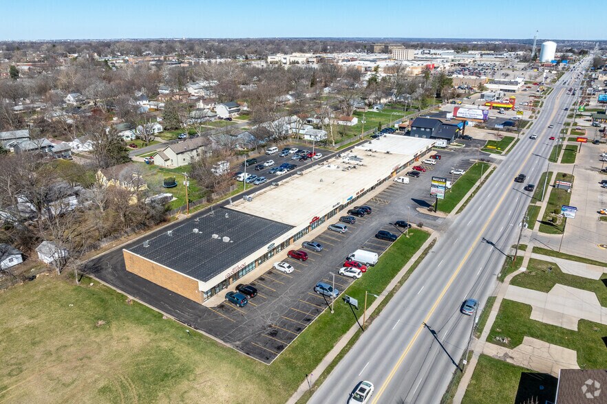 More Photos Of 3408-3516 Merle Hay Rd, Des Moines Unknown For Lease