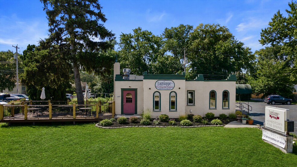 More Photos Of 17001 W Greenfield Ave, New Berlin Restaurant For Sale