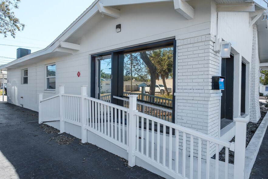 More Photos Of 3848 Central Ave, Saint Petersburg Office For Lease