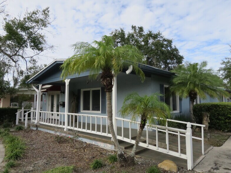 More Photos Of 1977 Dundee Dr, Winter Park Medical For Sale