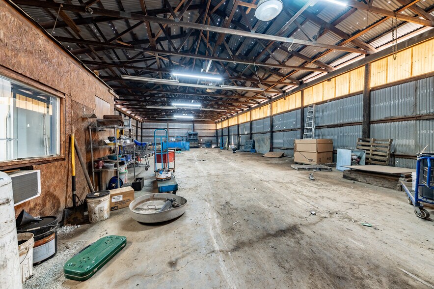 More Photos Of 708 Hawk hwy, Lost Creek Warehouse For Sale