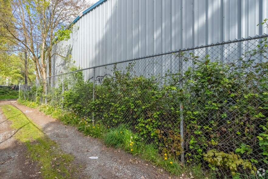 More Photos Of 8300 7th Ave S, Seattle Warehouse For Lease