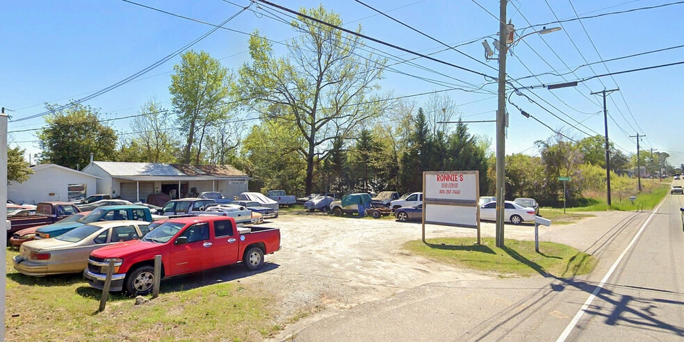 Primary Photo Of 659 Edgefield Rd, North Augusta General Retail For Sale