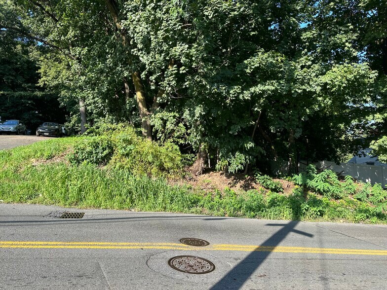 More Photos Of 10 Dickinson, Yonkers Land For Sale