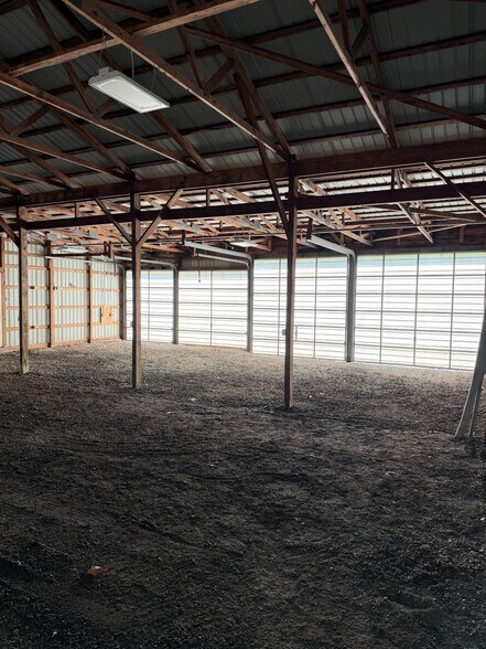 More Photos Of 52 Legion Dr, Oley Warehouse For Lease