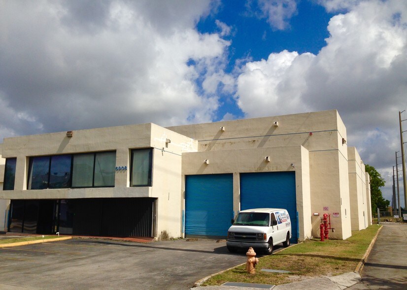 More Photos Of 6900-6914 NW 50th St, Miami Warehouse For Lease