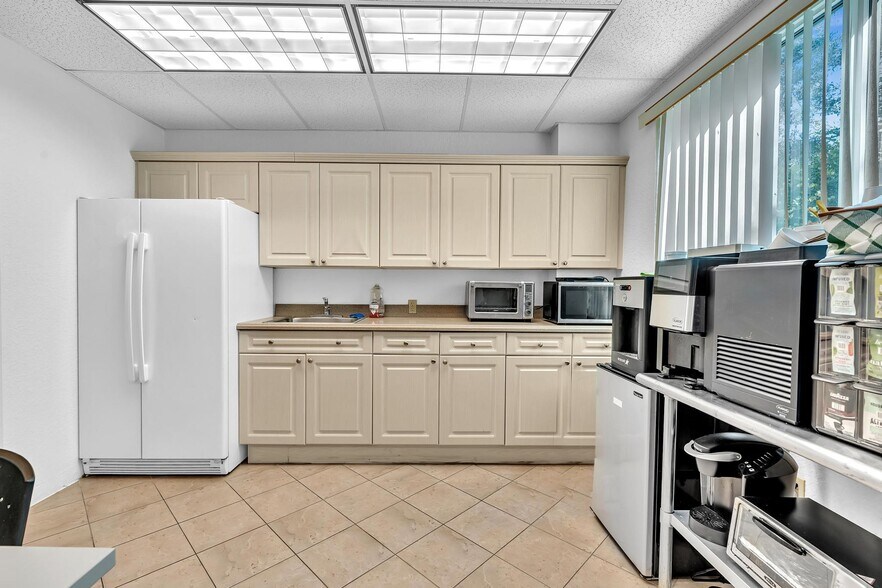 More Photos Of 7665 Davie Road Ext, Davie Office For Lease