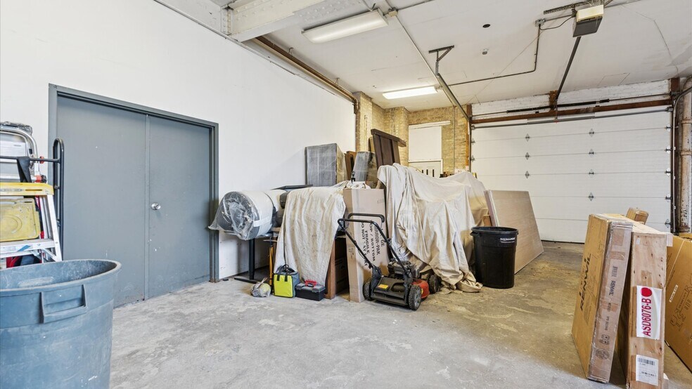 More Photos Of 3839-3843 N Western Ave, Chicago Multifamily For Sale