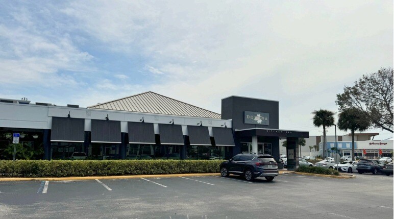 More Photos Of 2104-2184 Tamiami Trl N, Naples Storefront For Lease