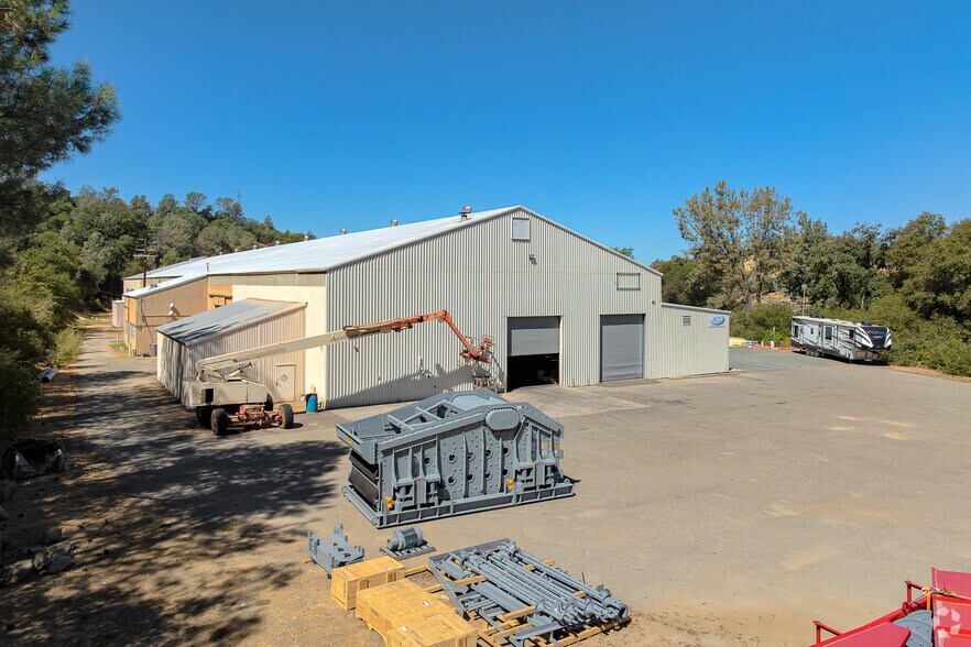 More Photos Of 9800-9900 Hill View Rd, Newcastle Warehouse For Lease