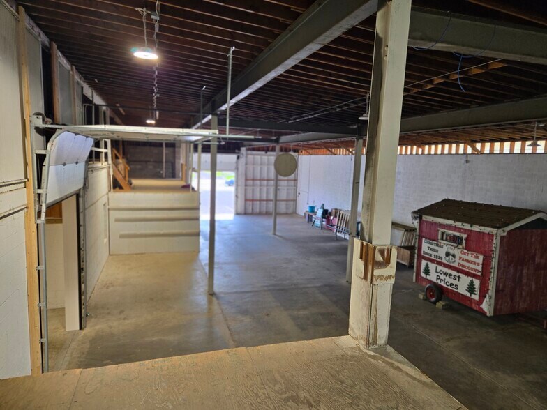 More Photos Of 9170 Transit Rd, East Amherst Warehouse For Sale