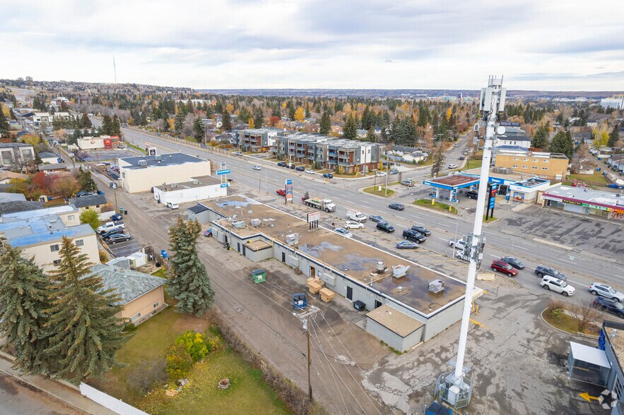 More Photos Of 3819 Bow Trl SW, Calgary General Retail For Lease