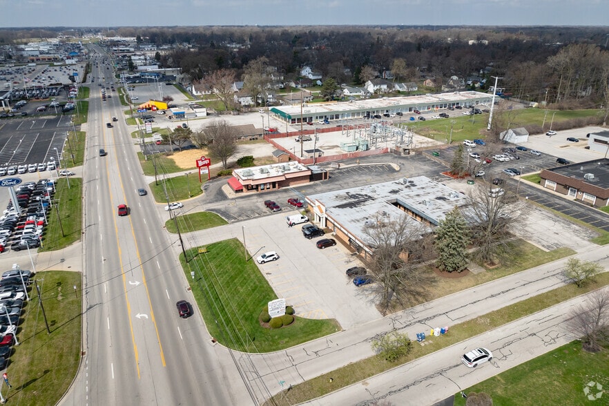 More Photos Of 5550 W Central Ave, Toledo Office For Lease