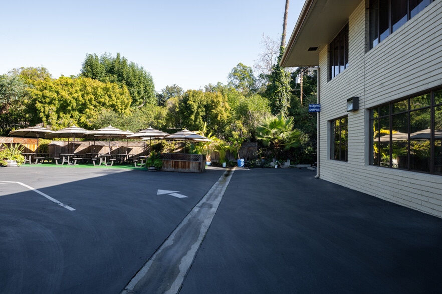 More Photos Of 475 Huntington Dr, San Marino Office For Sale