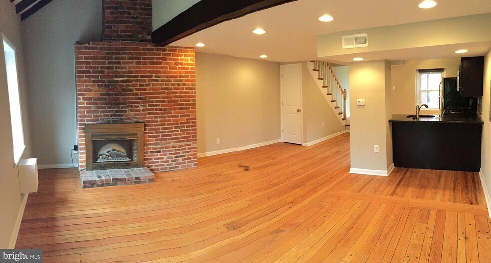More Photos Of 747 S 2nd St, Philadelphia Apartments For Sale