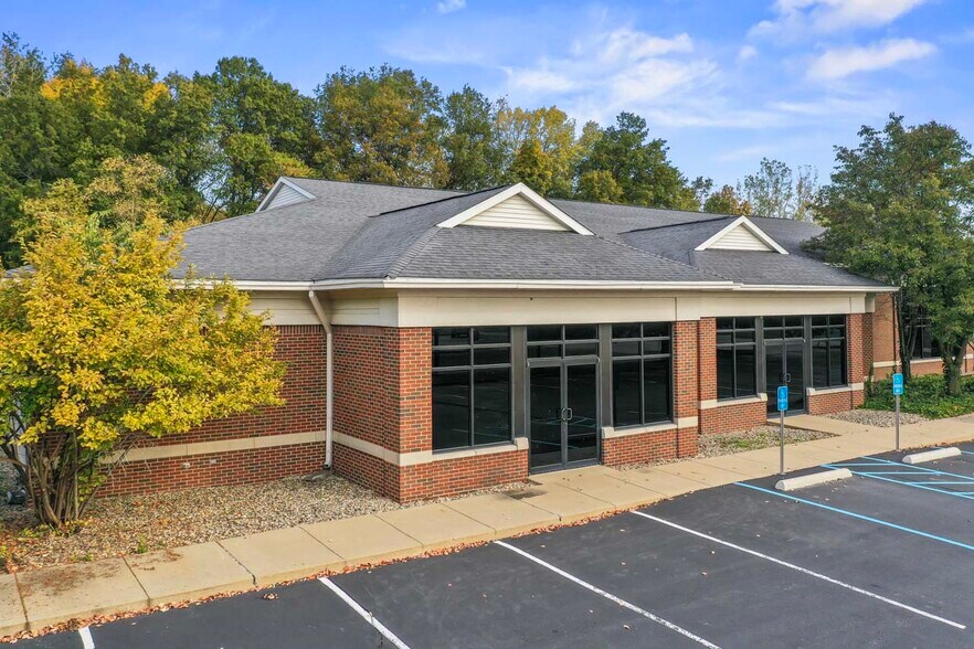 More Photos Of 100 Professional Ct, Lafayette Office For Lease