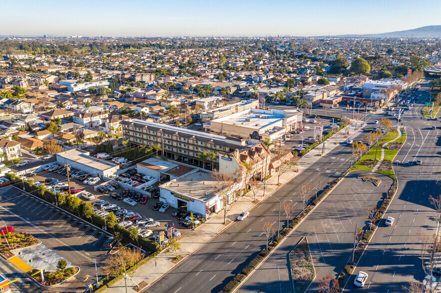 More Photos Of 15628 Hawthorne Blvd, Lawndale General Retail For Lease