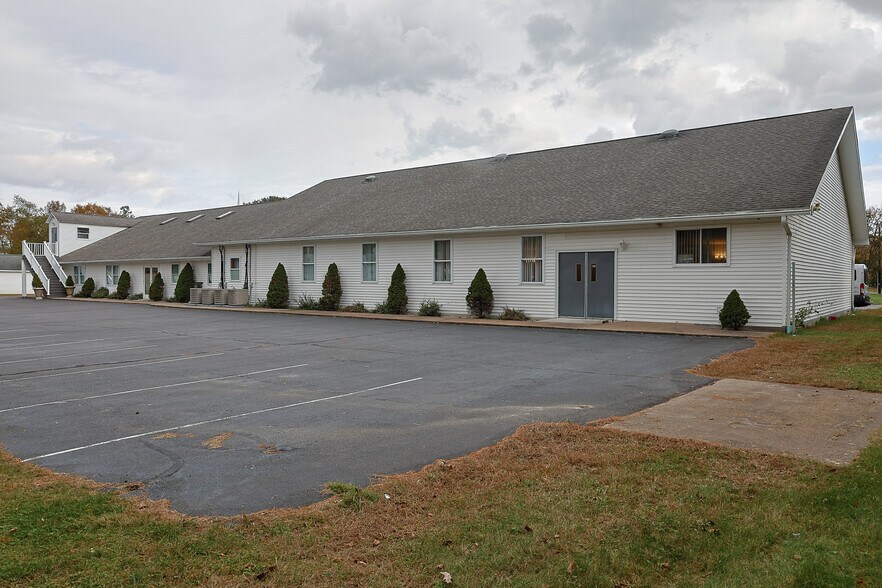 More Photos Of 261 College Hwy, Southwick Specialty For Sale