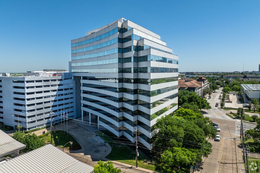 More Photos Of 55 Waugh Dr, Houston Office For Lease