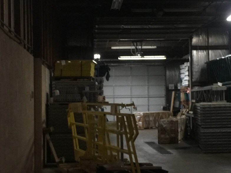 More Photos Of 785 20th St, Newport Warehouse For Lease