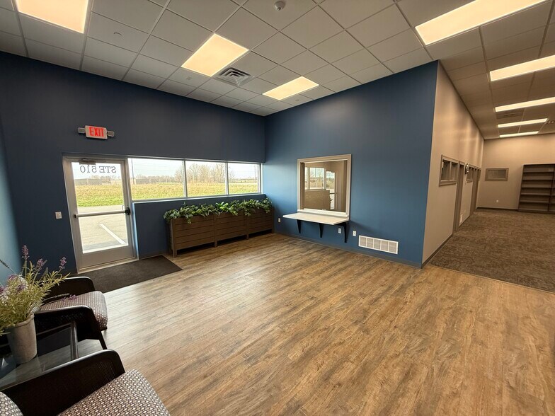 More Photos Of 72 W 64th St, Holland Manufacturing For Sale